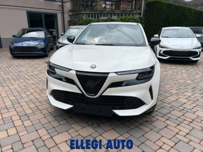 Alfa Romeo Junior 1.2 ibrida 145cv edct6 (8)