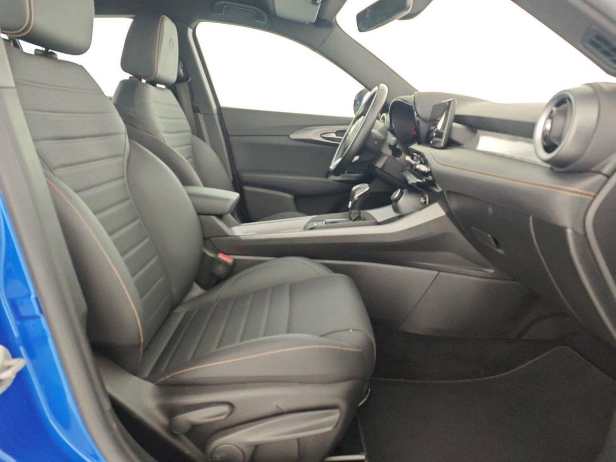 Alfa Romeo Tonale 1.5 hybrid Sprint 130cv tct7 (14)