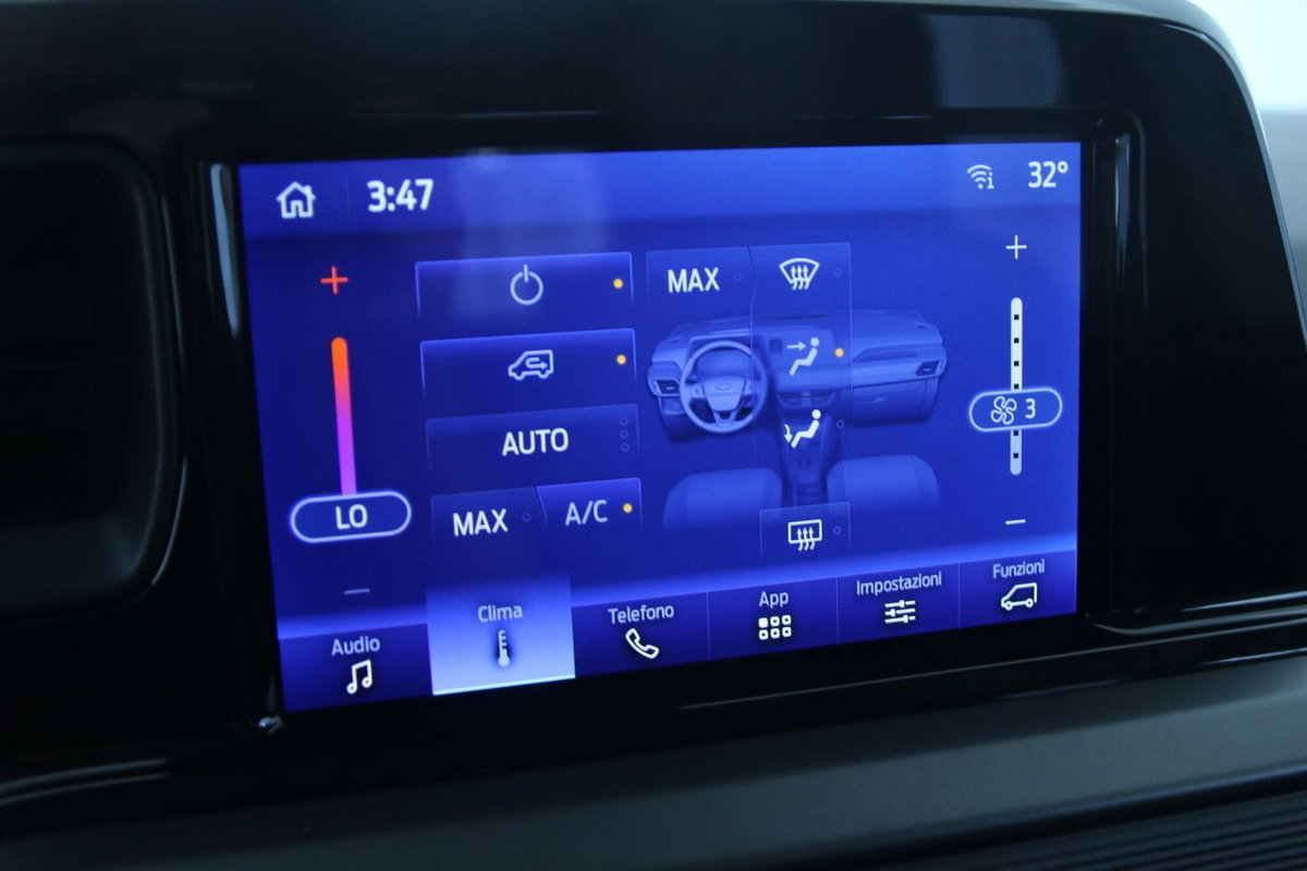 Ford Tourneo Courier 1.0 ecoboost 125cv Titanium powershift (17)