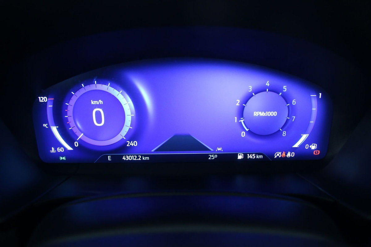 Ford Kuga 1.5 EcoBoost 150 CV 2WD ST-Line (11)