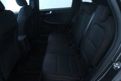 Ford Kuga 1.5 EcoBoost 150 CV 2WD ST-Line (8)
