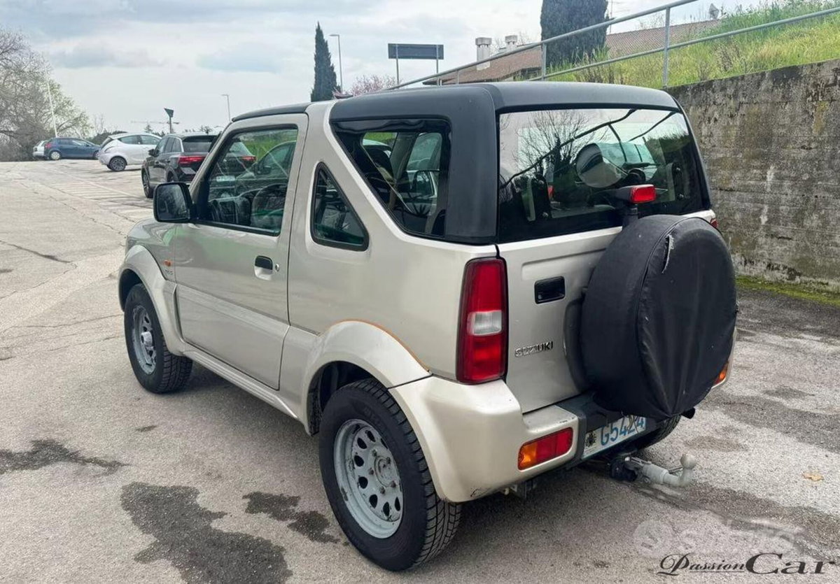 Suzuki Jimny 1.5 DDiS cat 4WD (3)