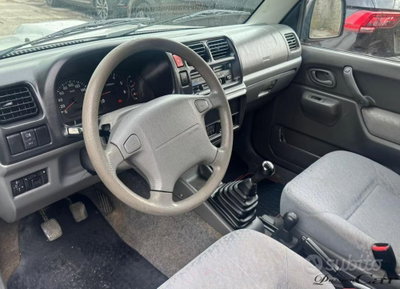 Suzuki Jimny 1.5 DDiS cat 4WD (5)