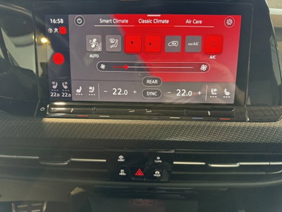 Volkswagen Golf 2.0 TSI R DSG 4Motion (12)