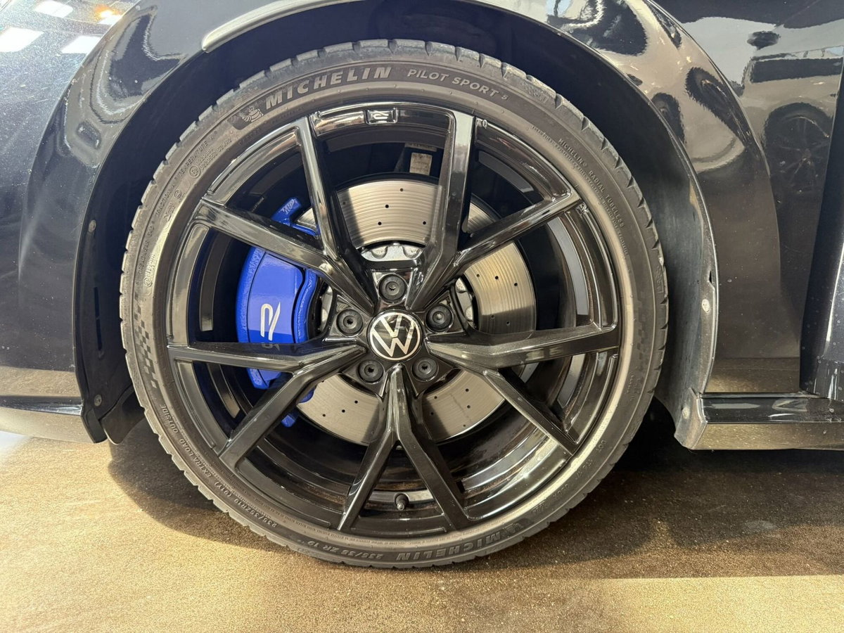 Volkswagen Golf 2.0 TSI R DSG 4Motion (15)