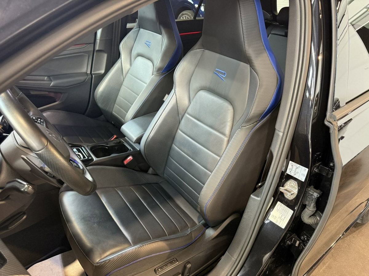 Volkswagen Golf 2.0 TSI R DSG 4Motion (9)