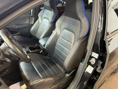 Volkswagen Golf 2.0 TSI R DSG 4Motion (9)