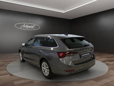 Skoda Octavia Station Wagon 2.0 TDI EVO SCR DSG Wagon Style (5)