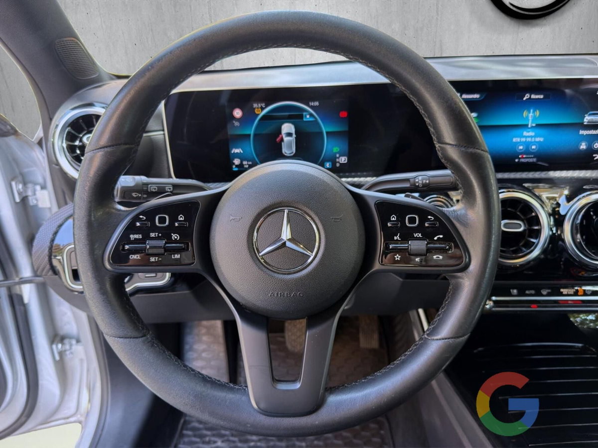 Mercedes-Benz Classe A 200 Automatic Sport (10)