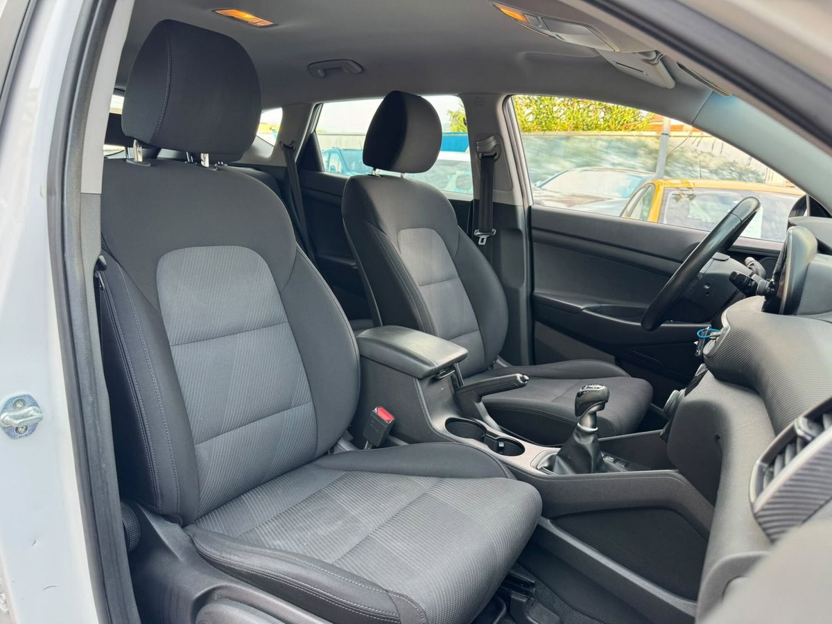 Hyundai Tucson 1.6 GDI XTech (10)