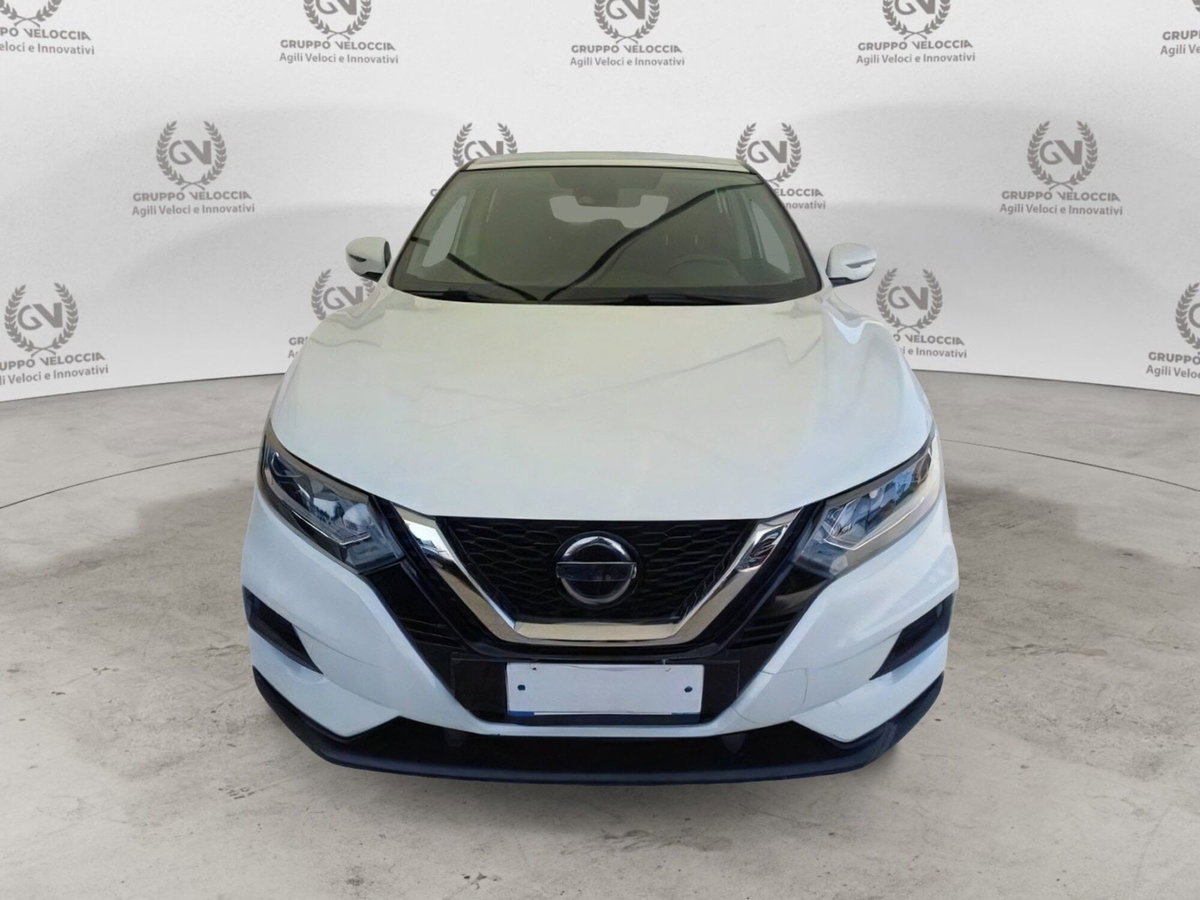 Nissan Qashqai 1.3 DIG-T 140 CV Business (3)