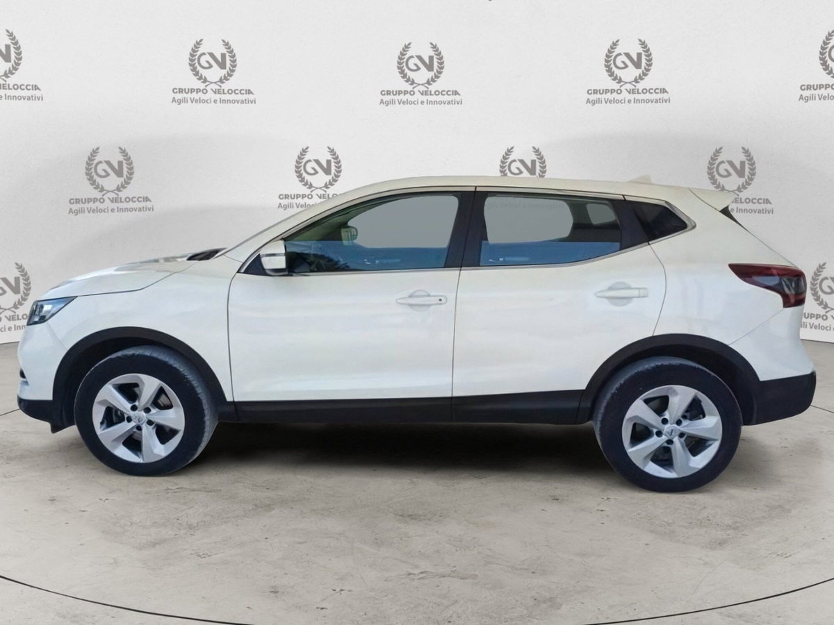 Nissan Qashqai 1.3 DIG-T 140 CV Business (9)