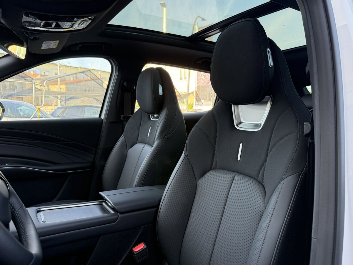 Omoda Omoda 7 SHS-P 1.5 tgdi phev Pure (10)