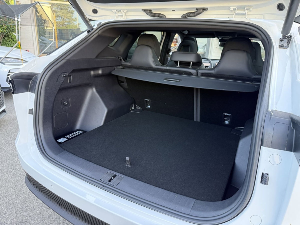 Omoda Omoda 7 SHS-P 1.5 tgdi phev Pure (19)