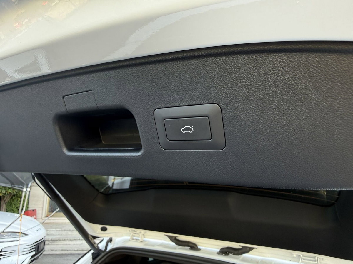 Omoda Omoda 7 SHS-P 1.5 tgdi phev Pure (20)
