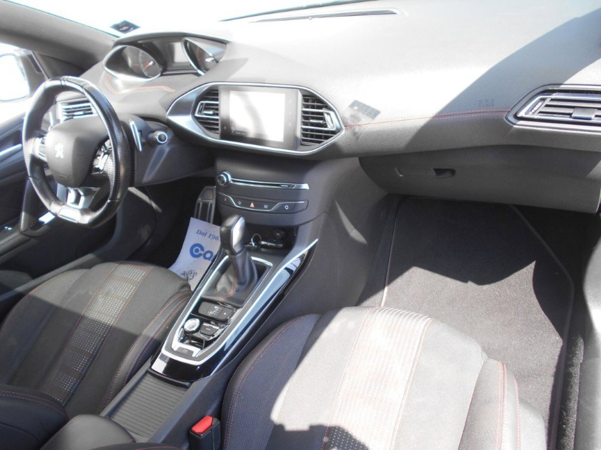 Peugeot 308 SW BlueHDi 120 S&S EAT6 GT Line (14)