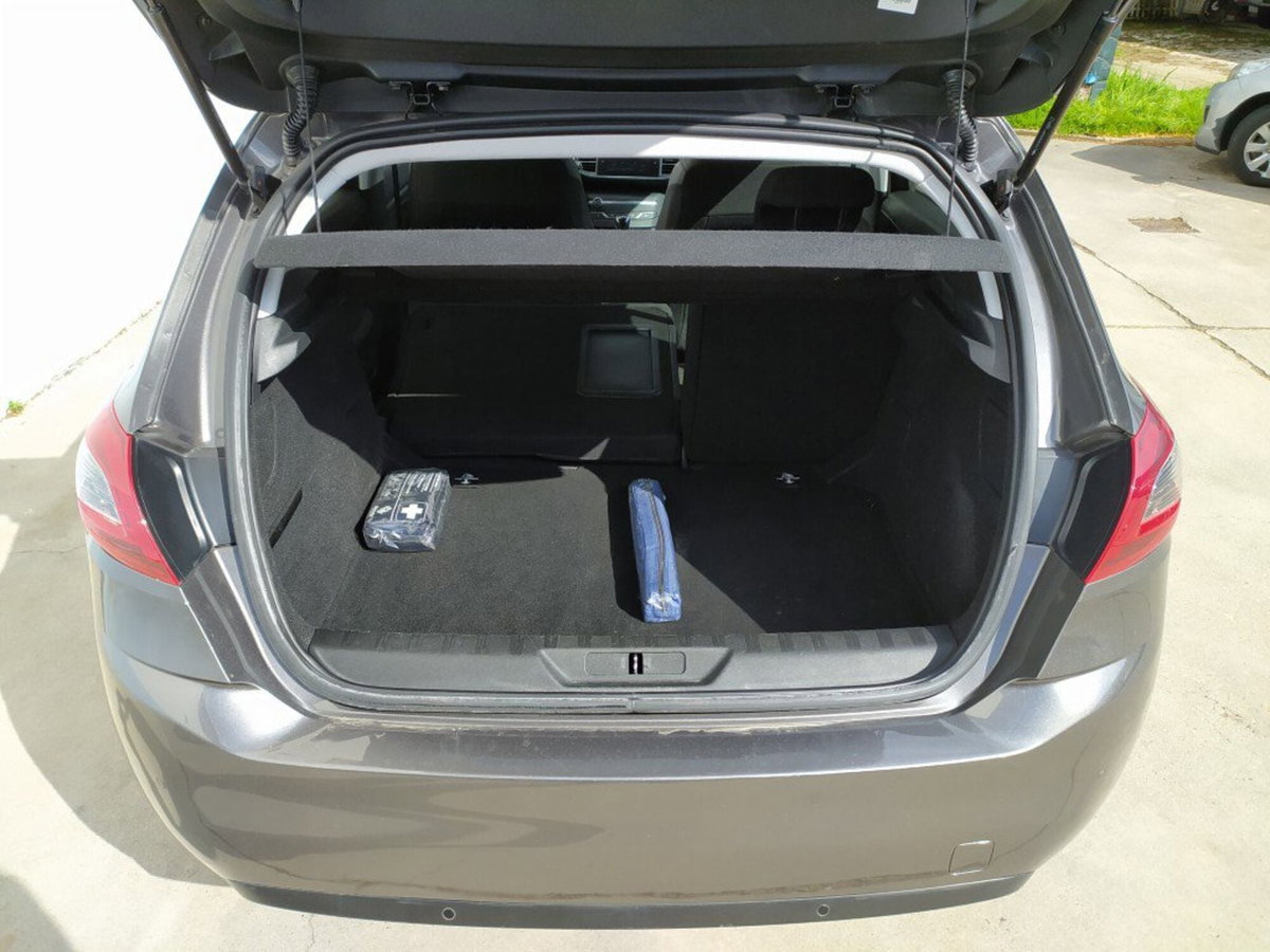 Peugeot 308 PureTech Turbo 130 S&S Allure Pack (13)