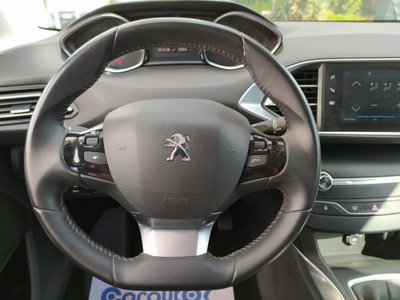 Peugeot 308 PureTech Turbo 130 S&S Allure Pack (18)