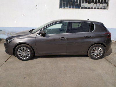 Peugeot 308 PureTech Turbo 130 S&S Allure Pack (3)