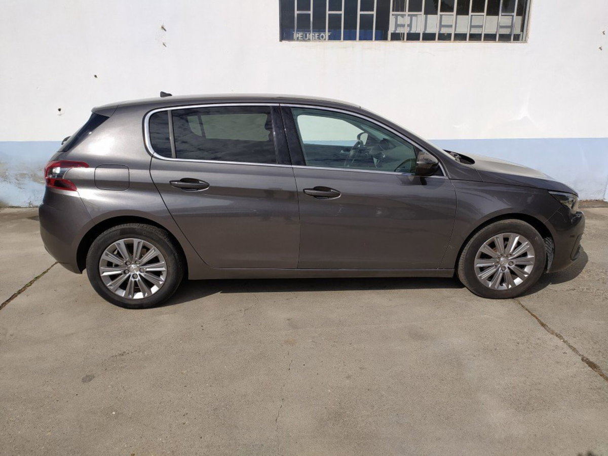 Peugeot 308 PureTech Turbo 130 S&S Allure Pack