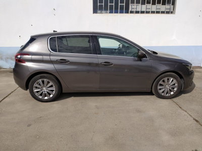 Peugeot 308 PureTech Turbo 130 S&S Allure Pack usata