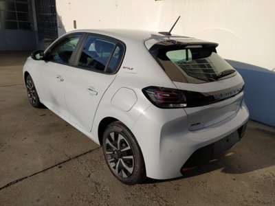 Peugeot 208 1.2 turbo Style 100cv (11)