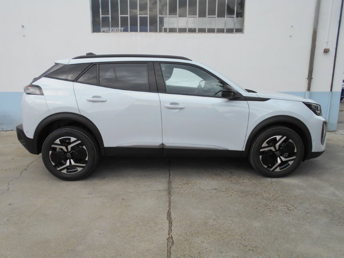 Peugeot 2008 PureTech 100 S&S Allure (3)