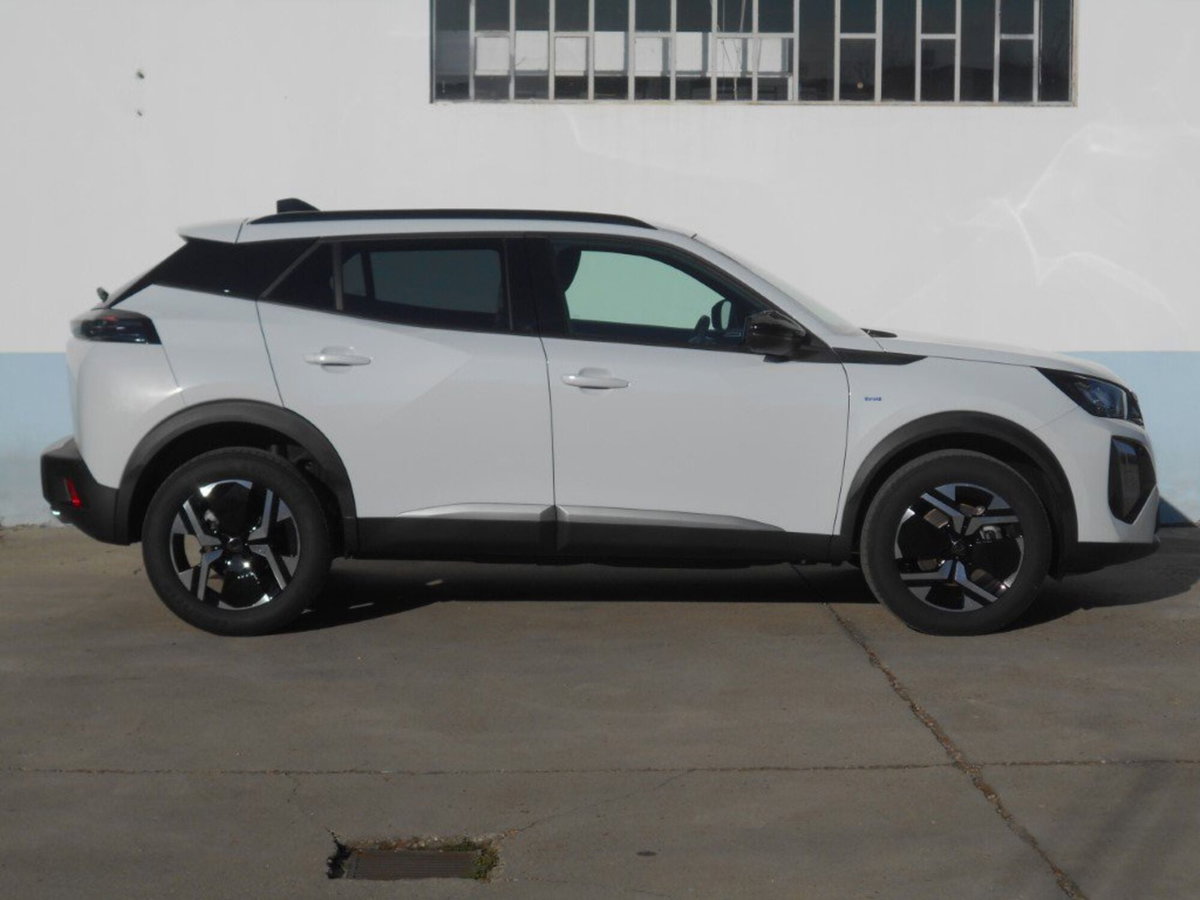 Peugeot 2008 PureTech 130 S&S EAT8 Allure Pack (3)
