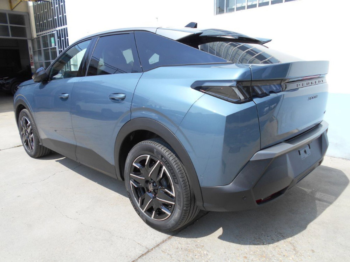 Peugeot 3008 1.2 hybrid Allure 145cv e-dcs6 (5)
