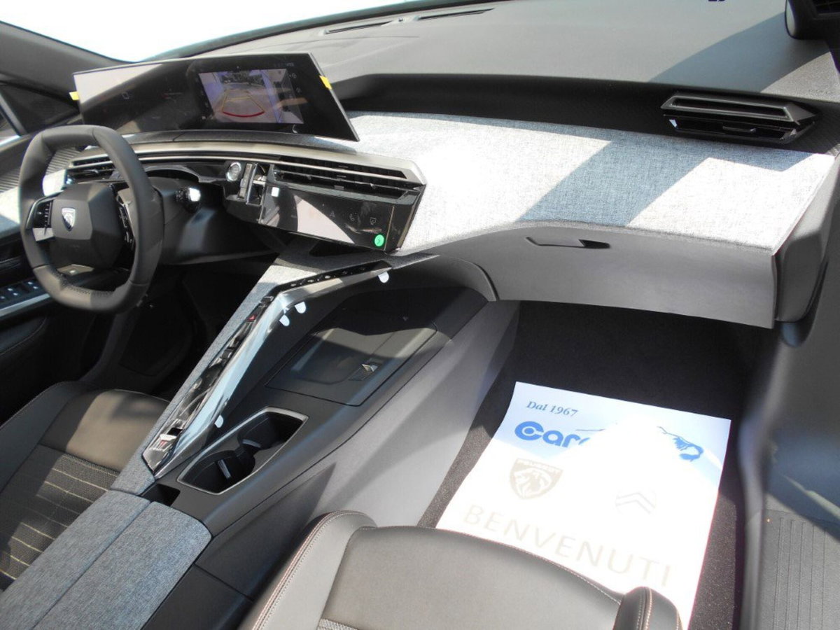 Peugeot 3008 1.2 hybrid Allure 145cv e-dcs6 (8)