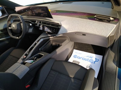 Peugeot 3008 1.2 hybrid GT Exclusive 145cv e-dcs6 (18)