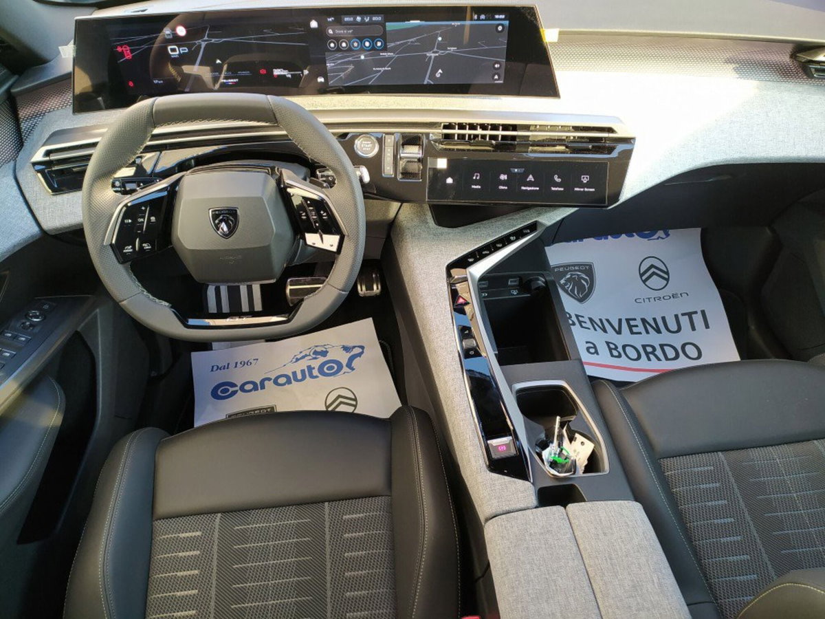 Peugeot 3008 1.2 hybrid GT Exclusive 145cv e-dcs6 (4)