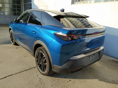 Peugeot 3008 1.2 hybrid GT Exclusive 145cv e-dcs6 (5)