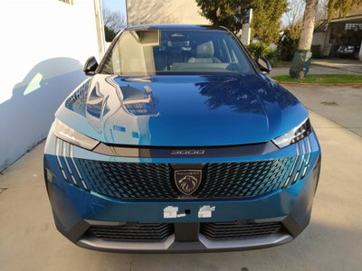 Peugeot 3008 1.2 hybrid GT Exclusive 145cv e-dcs6 (9)