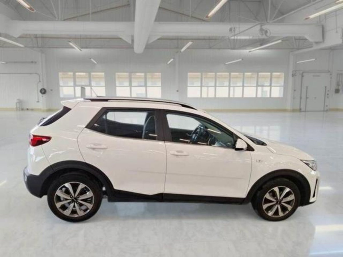 Kia Stonic 1.2 DPI Style (10)