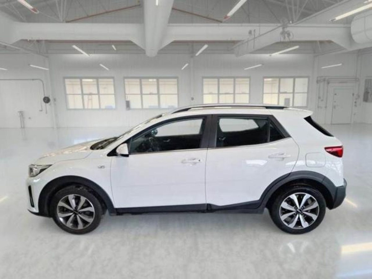 Kia Stonic 1.2 DPI Style (11)