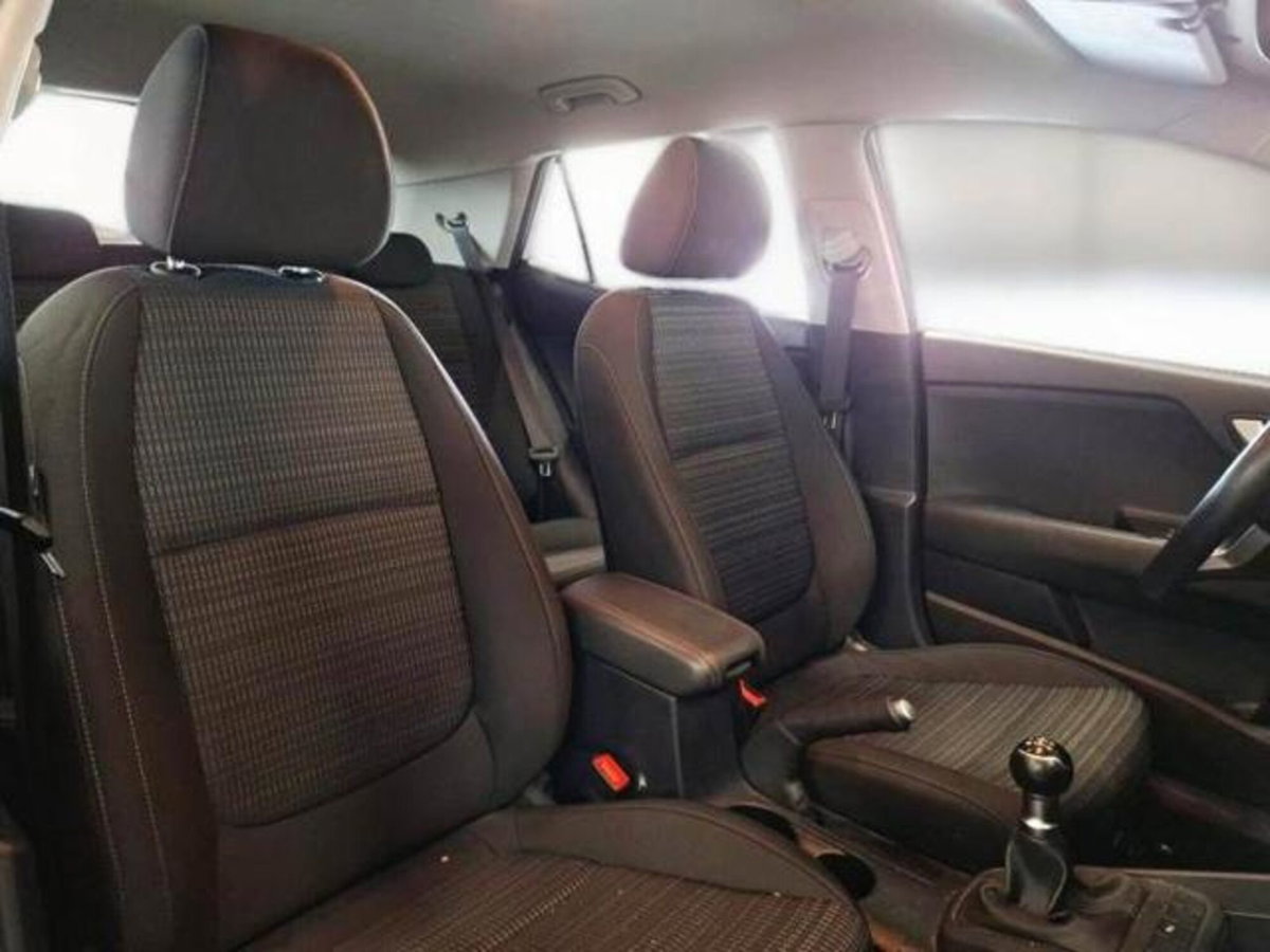 Kia Stonic 1.2 DPI Style (12)