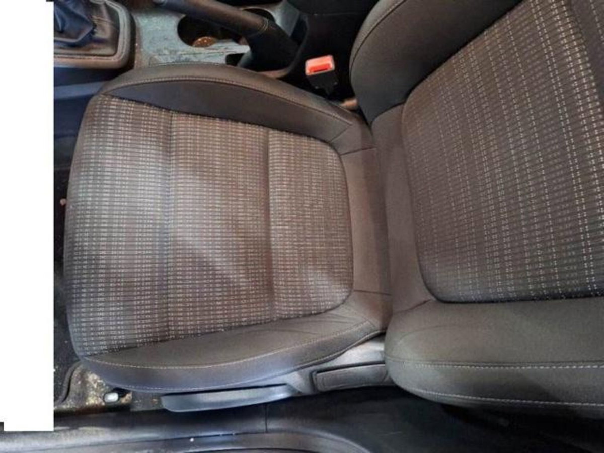 Kia Stonic 1.2 DPI Style (13)