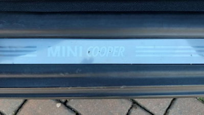 MINI Mini 1.6 16V Cooper D (20)