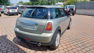 MINI Mini 1.6 16V Cooper D (5)