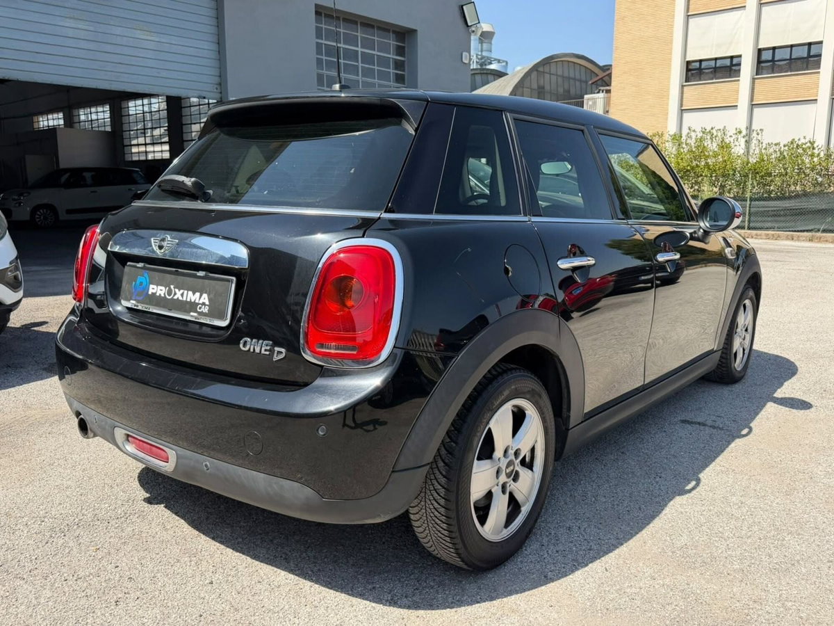 MINI Mini 1.5 One D Business 5 porte (6)