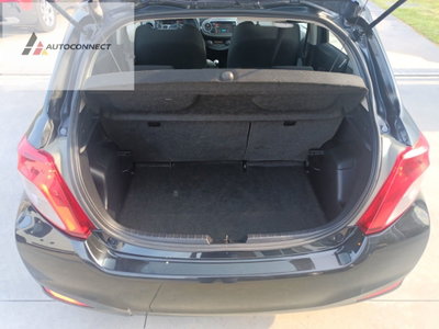 Toyota Yaris 1.0 5 porte Lounge (15)
