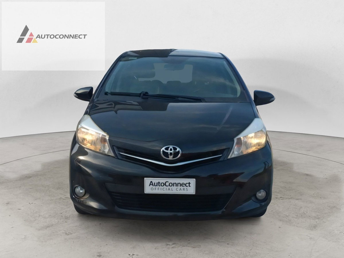 Toyota Yaris 1.0 5 porte Lounge (6)