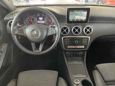Mercedes-Benz Classe A 160 d Automatic Executive (12)