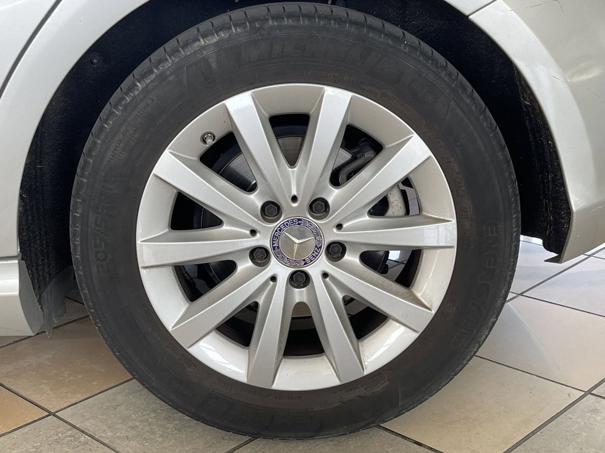 Mercedes-Benz Classe A 160 d Automatic Executive (15)