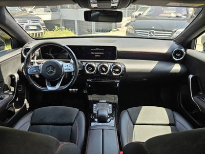 Mercedes-Benz Classe A Sedan 180 d Automatic 4p. Premium (10)