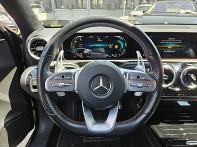 Mercedes-Benz Classe A Sedan 180 d Automatic 4p. Premium (13)