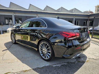 Mercedes-Benz Classe A Sedan 180 d Automatic 4p. Premium (6)