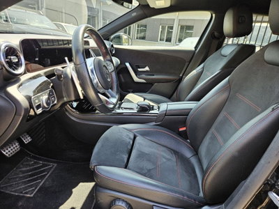 Mercedes-Benz Classe A Sedan 180 d Automatic 4p. Premium (8)