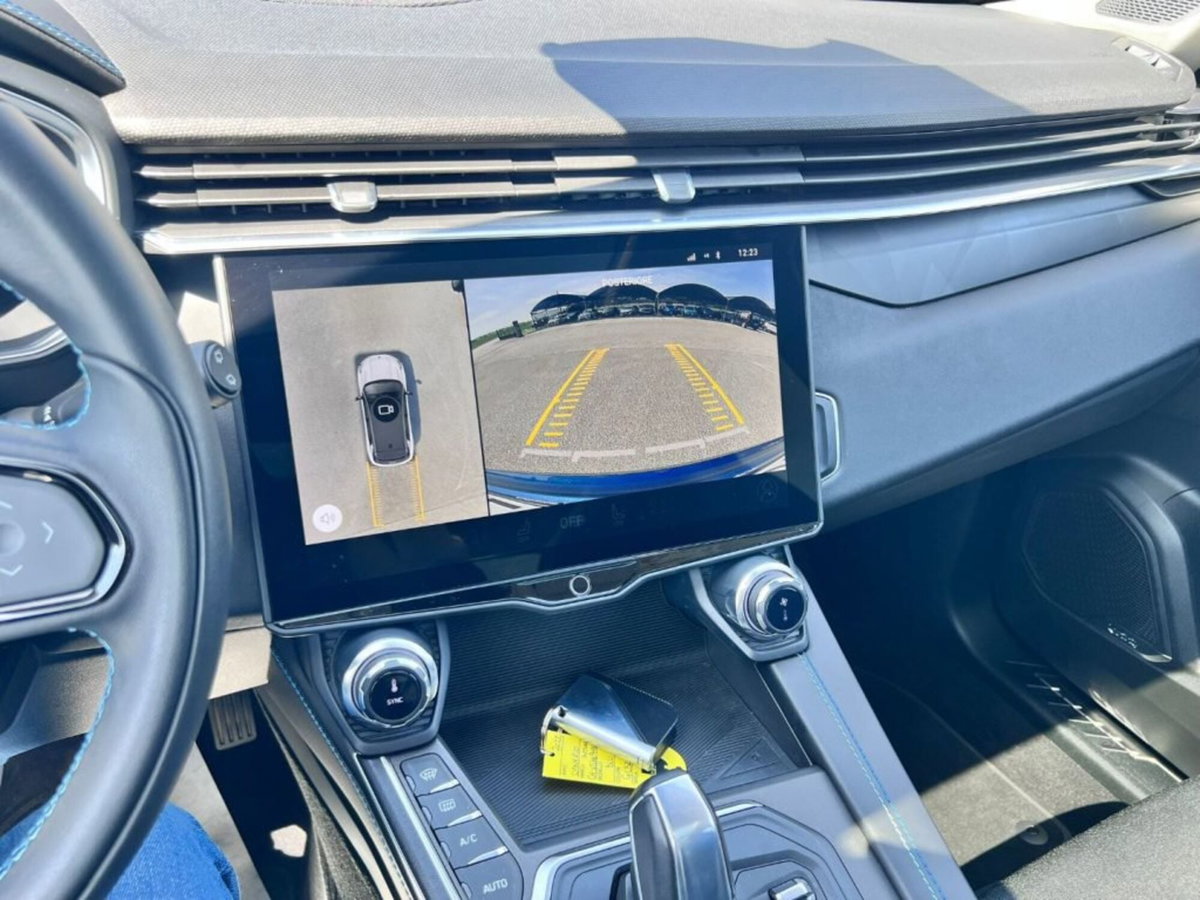 Lynk & Co 01 01 1.5 td phev (13)